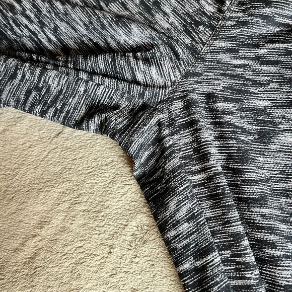 Lululemon Runderful Pants - Picture 7 of 13